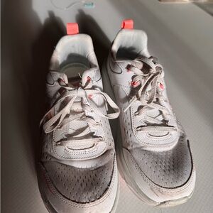 Skechers max cushion walking shoes